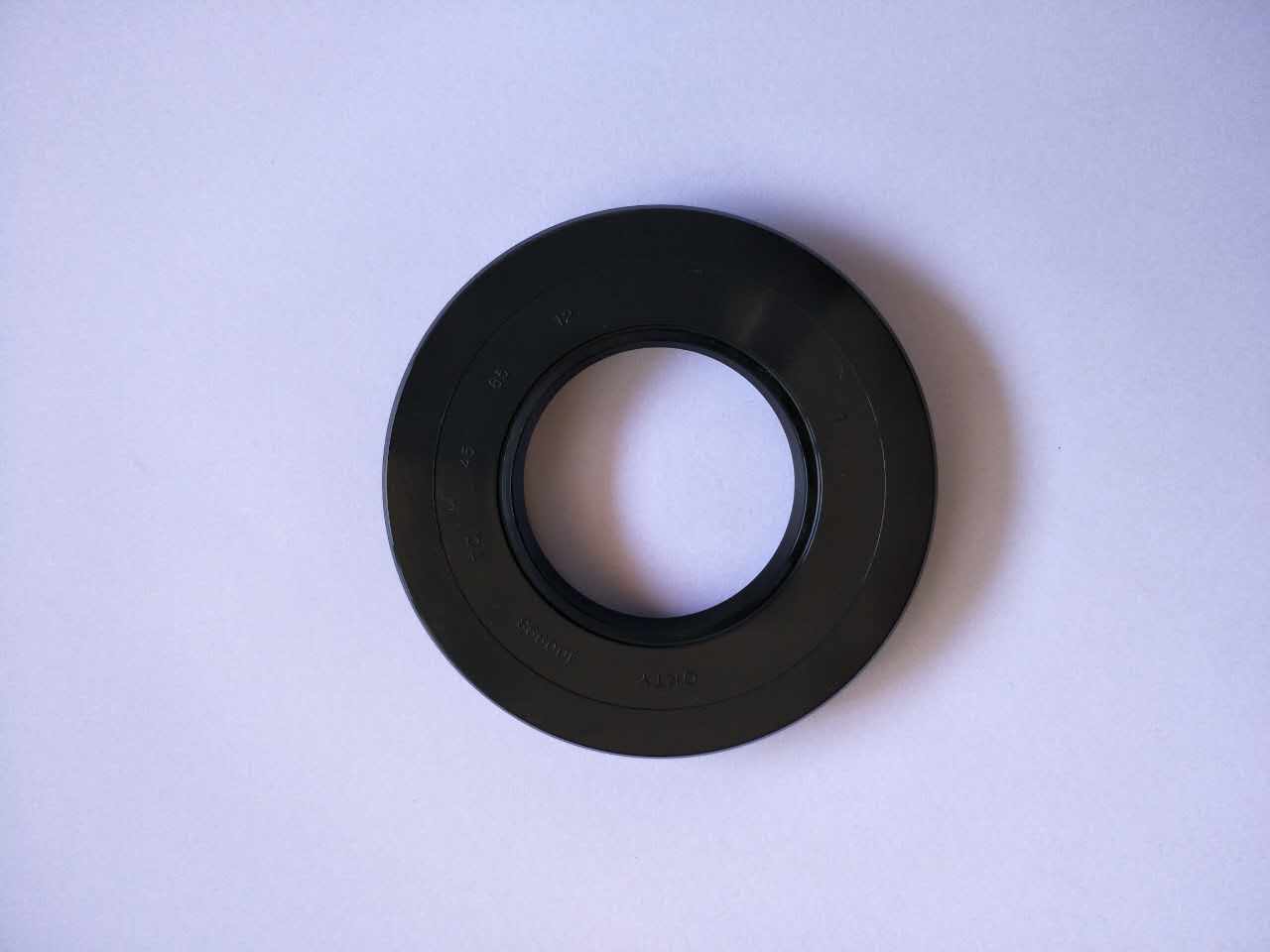 OIL SEAL