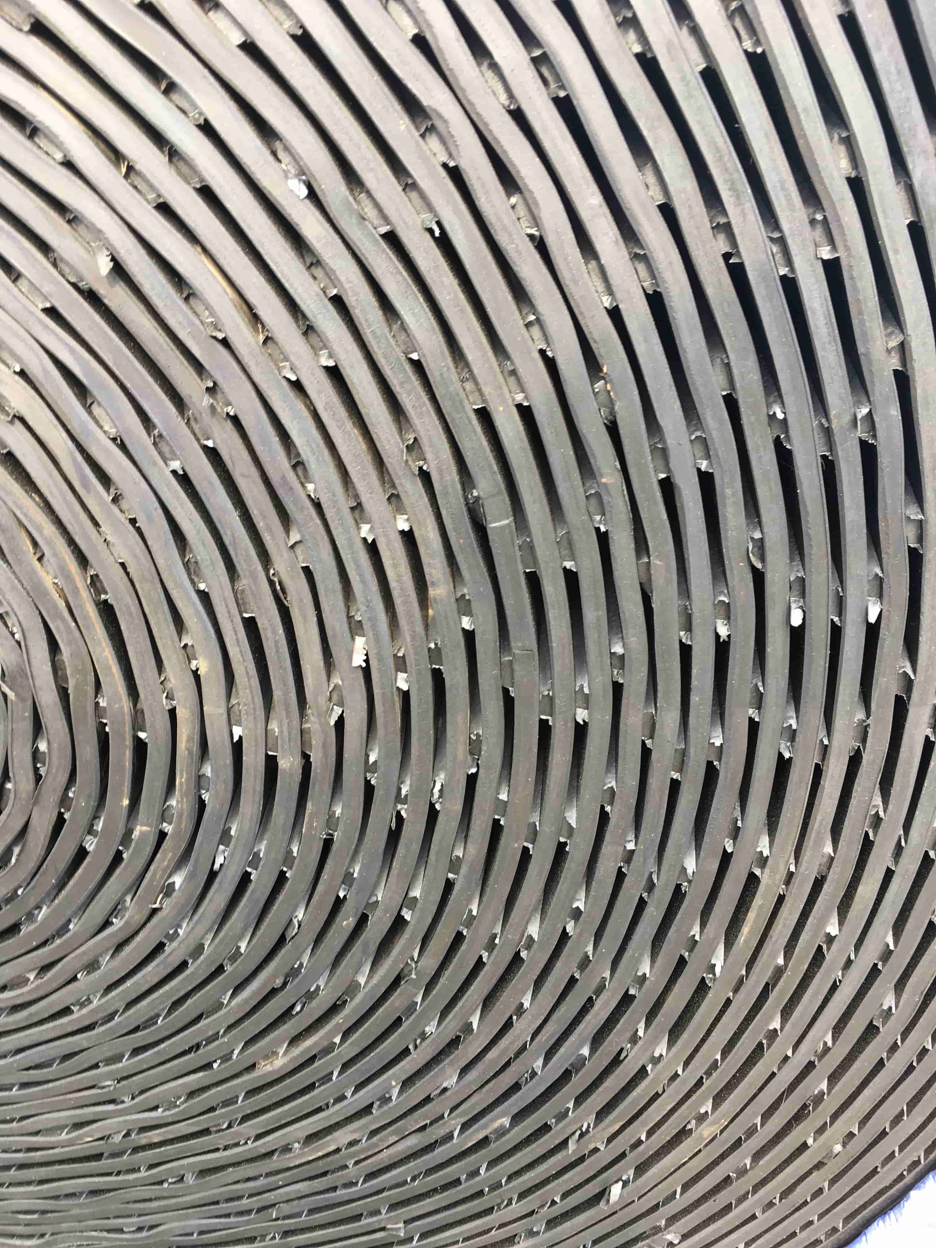 PATTERNED CONVEYOR BELT